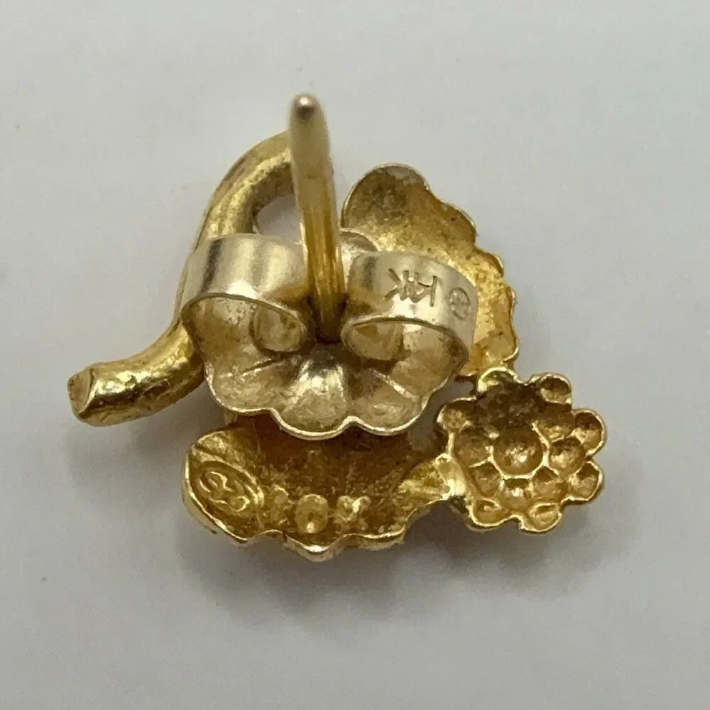 Vintage Landstrom's 10k Black Hills Gold Grape Leaf Vine Stud Earrings 14k backs